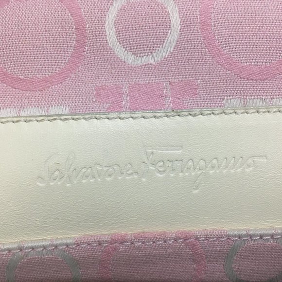 Authentic Salvatore Ferragamo Handbag - Picture 4 of 16